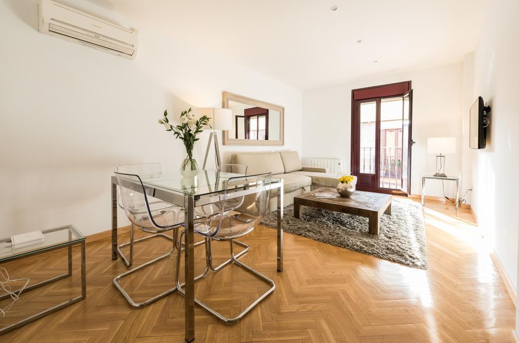 Downtown Urban Apartment Madrid Exterior photo